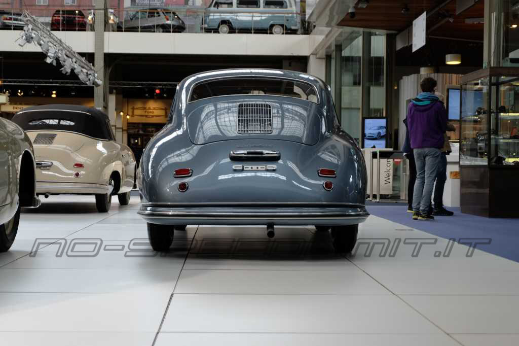 Mostra_Porsche_356_Autoworld 